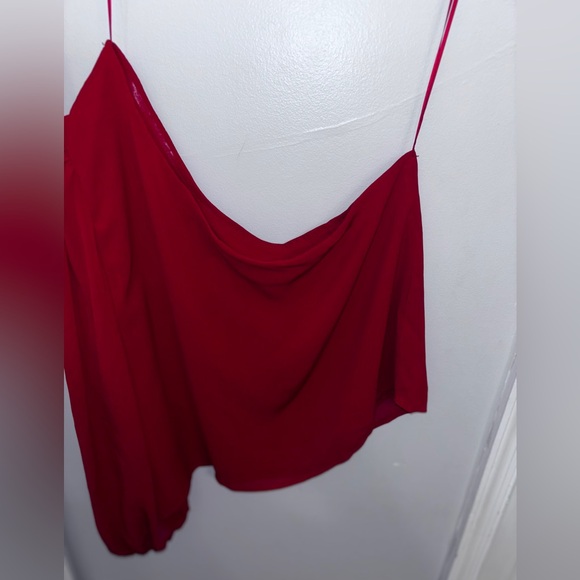 NWT New York & Company Vibrant Red One-Shoulder Blouse Size: Medium - Picture 2 of 5